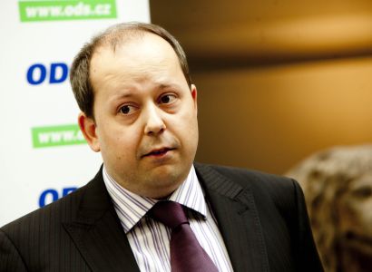 Šnajdr: ČSSD peníze na záchranku nedá. Chce s nimi uplácet