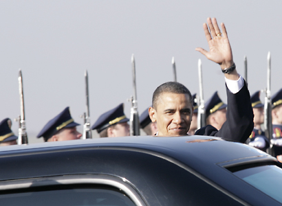 "Kamarádi" Obama a Medveděv dokončili, co Obama v Praze začal