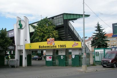 Ze slibů nový Ďolíček. Senátor nabízí Bohemce koalici, jiní miliardu