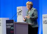VIDEO Druhý výstup Merkelové k útokům, a zase trapas. Komentátor tuší hodně drtivý pád