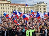 Jak obejít voliče. Tajná hra o vládu nabírá podobu. ODS, lidovci i Hrad