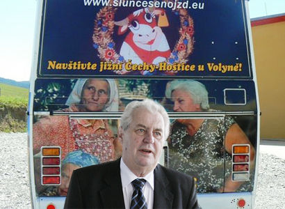 Zemanovci zvolí předsedu, změní název a představí nový bus