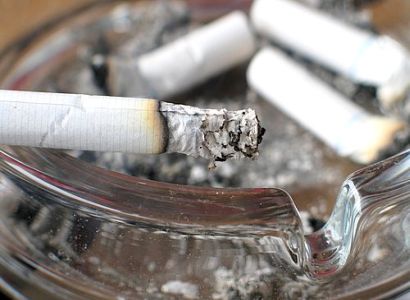 Kouření prospívá státní kase, shodují se Heger a Kalousek