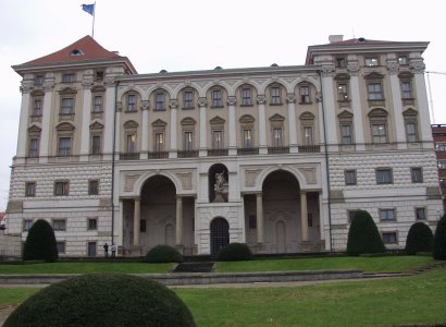 Česko zřejmě zruší další ambasády
