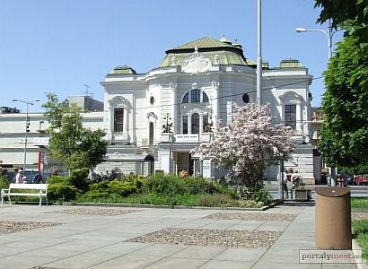 Ústecké divadlo zůstává městu, koalice odflákla žádost o prodej