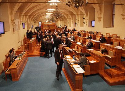 KDU-ČSL chce přes prázdniny najít kandidáty do Senátu