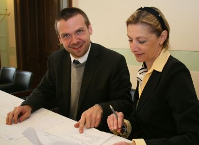 Baxa o Vánocích rozkrojí jablko, jeho náměstkyně ale bude šrotit jak mourovatá