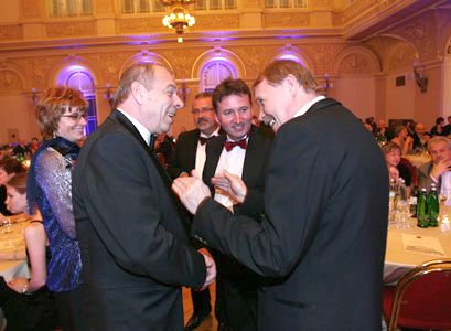 Před exodem si lékaři dopřáli valčík na rozloučenou. Za dva miliony