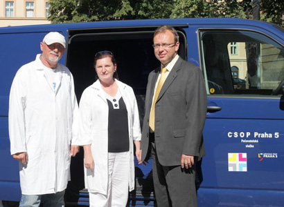 Praha 5: Centrum sociální a ošetřovatelské pomoci má nové vozidlo