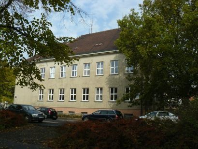 Tažení proti ředitelce litoměřického gymnázia pokračuje