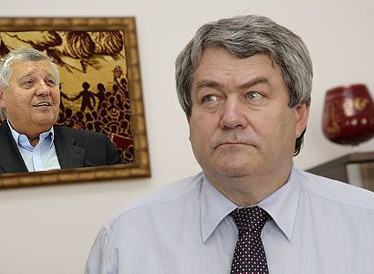Komunista proti soudruhovi. Filip chce zakázat Štěpánovu KSČ