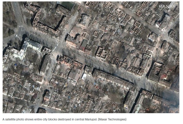 Ruská armáda zničila Mariupol. Satelitní snímek od MAXAR TECHNOLOGIES