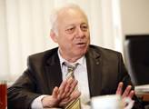Bohumír Dufek: Žádáme ministra kultury, aby odstoupil ze své funkce pro nevěhodnost
