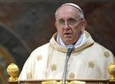 Ministr Herman věnoval dar papeži Františkovi. Symbol milosrdenství