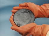 Írán vyveze devět tun obohaceného uranu do Ruska, aby splnil dohodu
