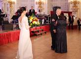 Babišovy noviny zjišťovaly, kdo z politiků se „vymluvil“ z účasti na plese na Hradě
