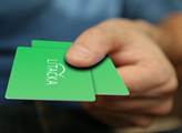 Červenou Opencard nahrazuje zelená Lítačka. Praha dnes začíná vydávat novou kartu pro MHD