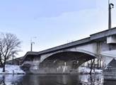 Petice za přejmenování Libeňského mostu