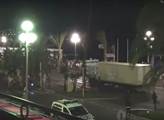 VIDEO Z luxusní promenády se stalo hromadné pohřebiště. Terorista zabíjel ve francouzském Nice
