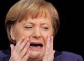 Neradi trápíme příznivce Angely Merkelové. Ale toto se o ní teď píše v Německu