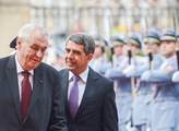 Zeman hostil bulharského prezidenta. Mezi čtyřma očima došlo na uprchlíky, ale i na ČEZ