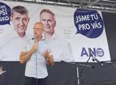 Zeman mnohdy vystupuje nedůstojně a v rozporu se zájmy Česka, udeřil Telička