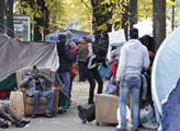 10 tisíc migrantů za tři dny, pomoc, volá Itálie. Nasrat a vyloučit ze Schengenu, ozvalo se
