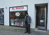 Takto vypadá "kultura vítání". Syrští obchodníci si pochvalují bavorské městečko, všichni jsou na ně milí...