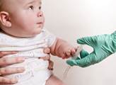 Devět z deseti Čechů je pro zachování povinného očkování, nejvíce důvěřujeme praktickému lékaři