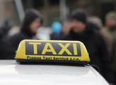 Taxikáři budou dnes znovu protestovat proti službám typu Uber