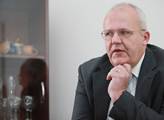 Senátor ODS Pešák: Většina občanů si myslí to, co říká pan prezident Zeman. Evropa nastoupila cestu k zániku. A tohle je největší tunel…
