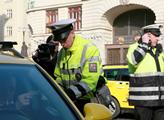 Získali jsme exkluzivní fotky a návody, jak se v Praze obírají cestující taxíkem. V hlavní roli UBER