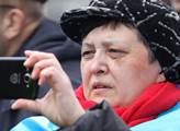 Kazaši se bouří, prezident je zaprodal Rusům a Číňanům. Džamila Stehlíková nadšeně oslavuje nový Majdan