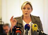 Marine Le Penová po prvním kole pálí na konkurenci. A představte si, jakou skupinu se snaží zaujmout