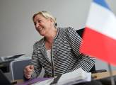 Nové VIDEO kandidátky Le Penové: Buď budete pokračovat s těmi, kteří vám lhali a zradili vás, nebo spolu obnovíme Francii