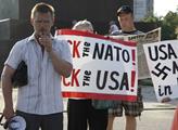 Demonstrace proti USA a NATO v Charkově. Hovoří Al...