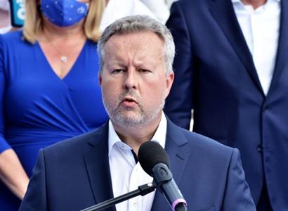 Ovlivnění voleb! Ministr Brabec rozstřílel zprávu o Bečvě