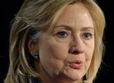 Desítky e-mailů Clintonové byly z bezpečnostních důvodů utajeny