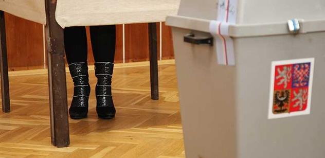 Volby ve dvou okrscích Olomouce zkomplikoval výpadek proudu 