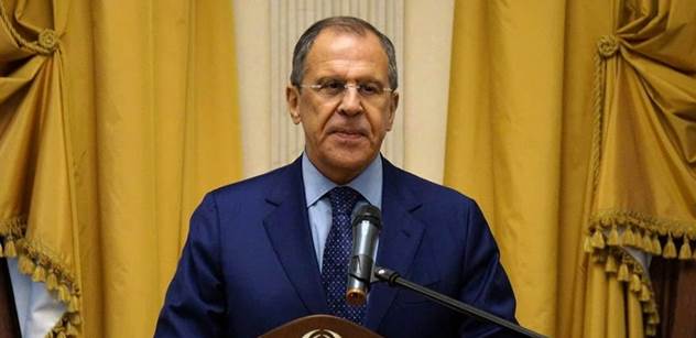 Lavrov odsoudil USA, že po světě provádějí vojenské intervence