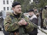 Podle zpráv z Ukrajiny povstalci ustoupili od linie příměří, hlavně prý příslušníci ruské armády