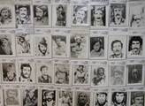 Fotografie zabitých kurdských bojovníků pešmergů