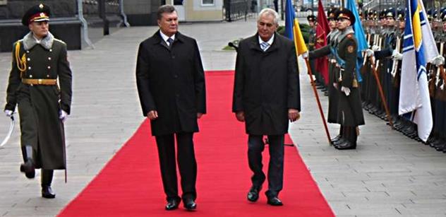 Švýcarsko zmrazilo Janukovyčovi účty za 3,8 miliardy Kč