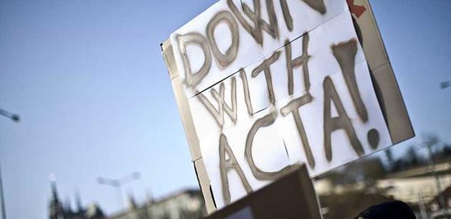 Mlžení nám nestačí, vzkázali vládě protestující proti dohodě ACTA