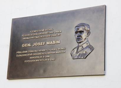 Sporné výročí. Před sedmdesáti lety bratři Mašínové přepadli stanici a zavraždili policistu