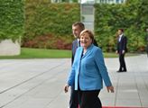 Znovu se třásla při hymně Německa. Merkelovou opět zradilo zdraví, rojí se spekulace