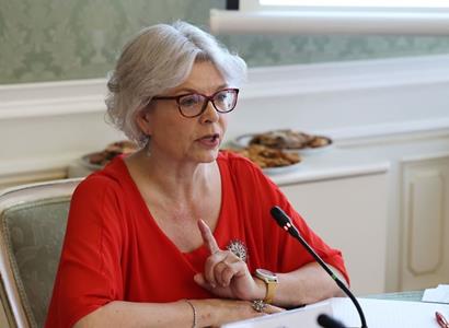 Senátorka Kovářová: Nesnaží se nové pokrokové ideologie stvořit nového člověka?