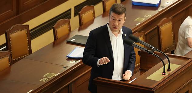 Okamura (SPD): 100 miliard korun dala vláda Ukrajincům. A čeští důchodci?