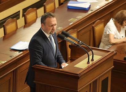 Ministr Jurečka: Dlouhé obstrukční projevy. 70 % času si vzala opozice
