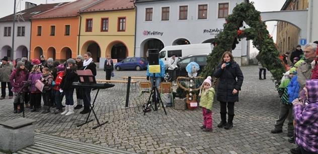 V Klimkovicích opět postaví netradiční vánoční strom se zvonečkem na přání